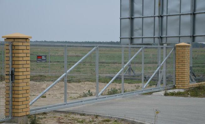 Bramy przesuwne, bramy dwuskrzydłowe, automatyka bramowa