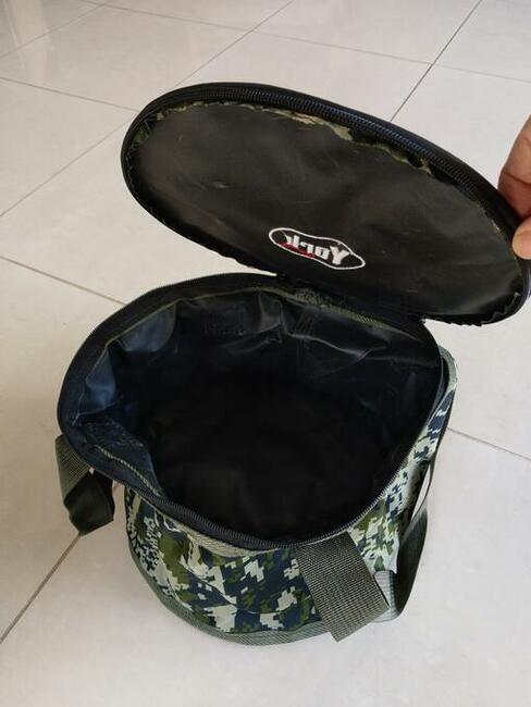 Brezentowy pojemnik na zanętę