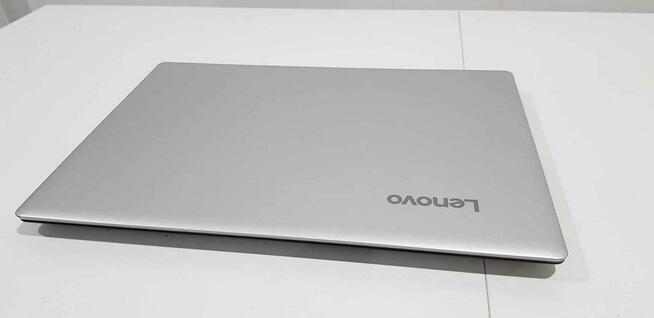Laptop Lenovo 100s