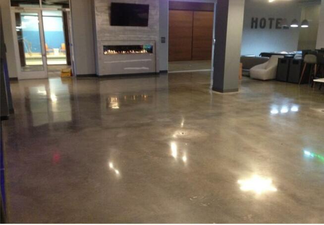 żywica epoksydowa dekoracyjna - posadzki