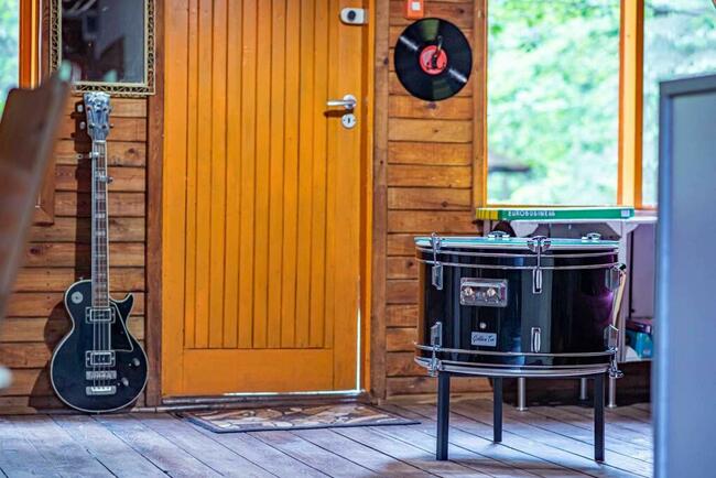 3 domy letniskowe blisko Wawy - 12 osób. Las, woda, hamaki