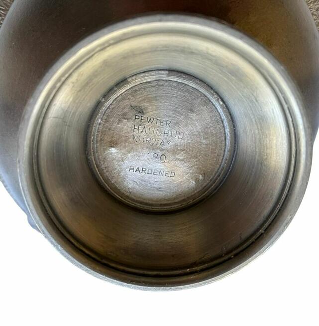 Paterka cynowa na orzechy lub słodycze, Norwegia