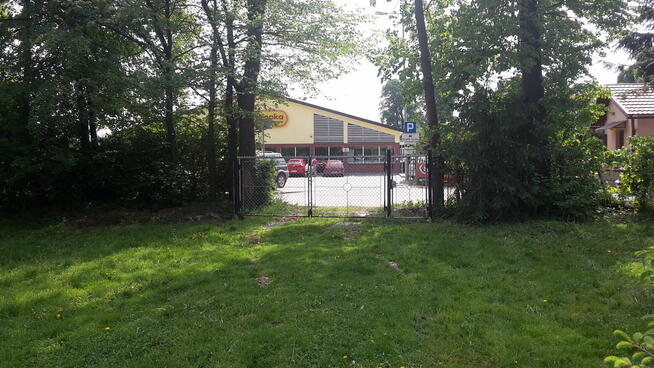 Dom działka25ar.-Biedronka, Pepco, Media Expert sprzedam