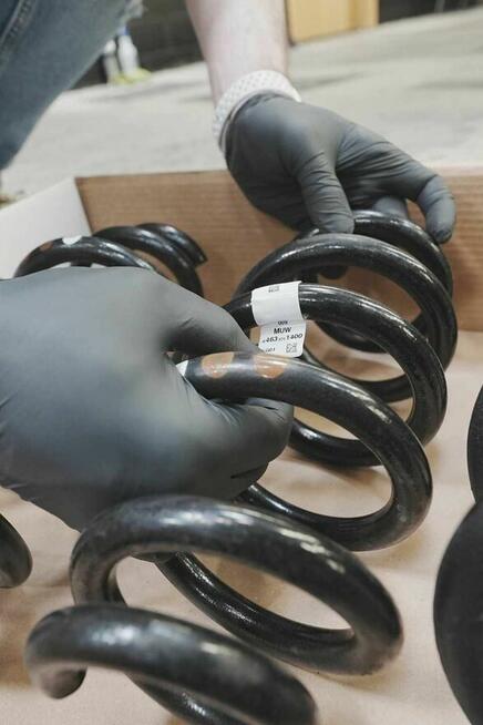 Oryginlane Sprężyny Komplet Przód Tył Mercedes G63 Amg 463