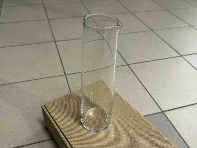 Szklanka Z Dziubkiem Do Przelewania / Drinki /