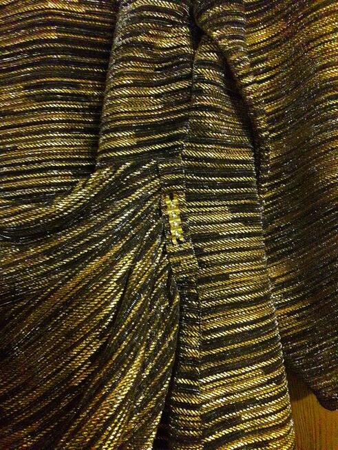 Błyszcząca sukienka roz 48