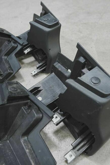 Komplet Wsporników Progu Listwy Błotnika G-klasa W463