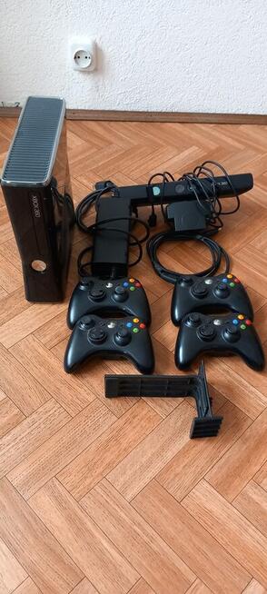 Xbox 360 plus Kinect