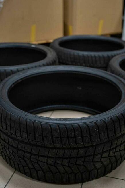 Opony Hankook Winter I*cept Evo2 W320 285/30 R22 8mm 2020r