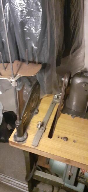 Maszyna do szycia na siłę