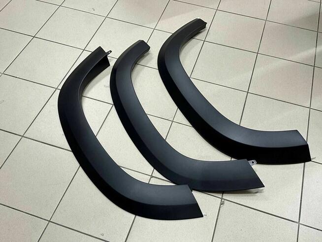 Zestaw Poszerzeń Land Rover Defender 2020 X 2 Lewe X 1 Prawe