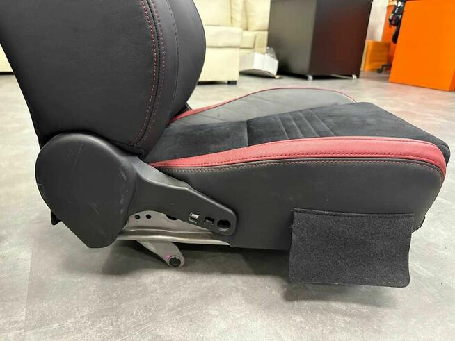 Fotele Przednie Subaru Impreza Prawe Lewe STI Mf-1