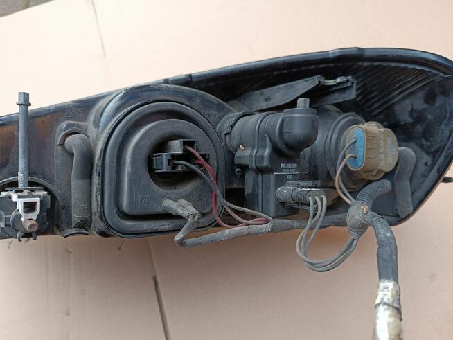 Chrysler Sebring 2 II 01-03 reflektor lampa prawy przód EURO