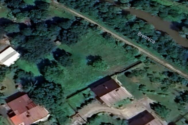 Przepiękna działka budowlana nad samym brzegiem wartkiej Bre