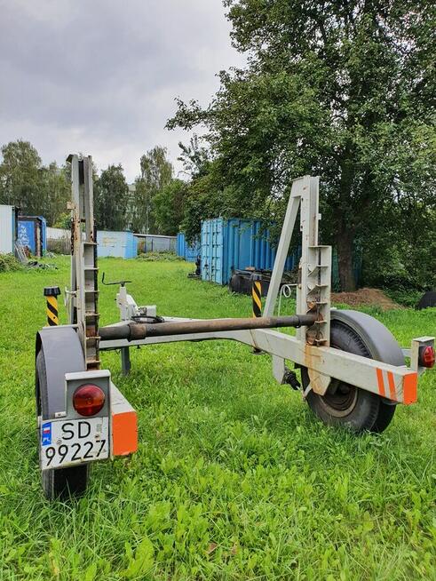 Przyczepa do przewozu kabli