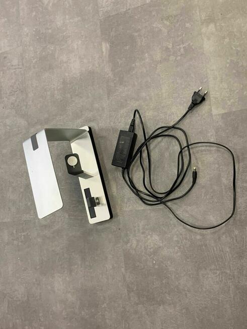 lampka/ładowarka NuDock