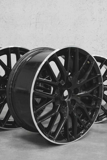 Oryginalne Felgi Audi A1 A3 Tt Vw Skoda Audi 17cali 5x100