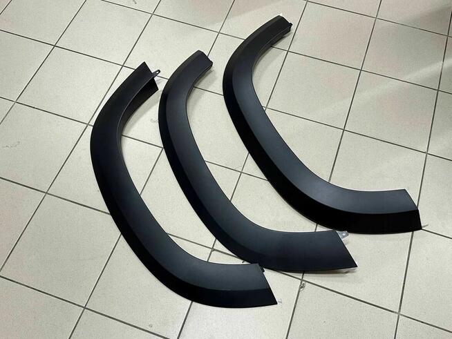 Zestaw Poszerzeń Land Rover Defender 2020 X 2 Lewe X 1 Prawe