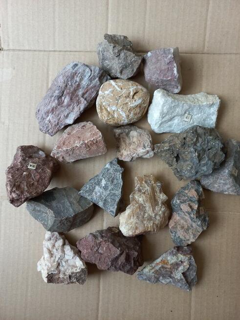 Minerały, kamienie do akwarium