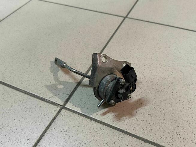 Citroen Peugeot 1.6 E Hdi Gruszka Zawór Tubosprężarki