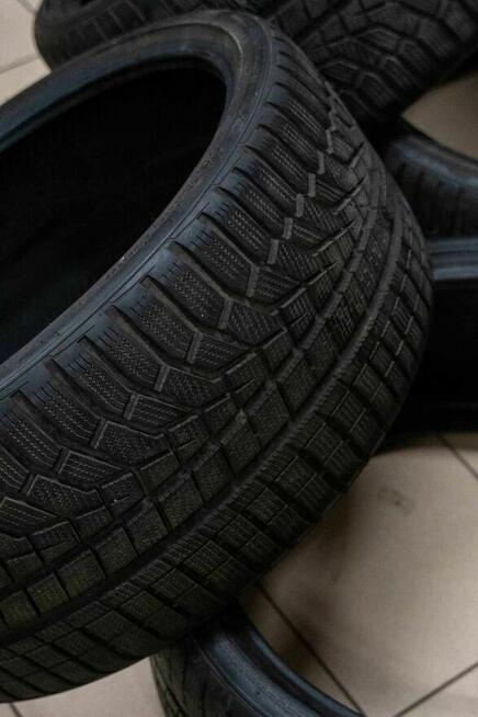 Opony Hankook Winter I*cept Evo2 W320 285/30 R22 8mm 2020r