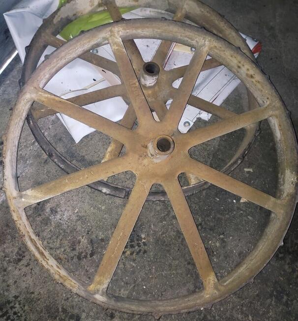 Sprzedam koła żeliwne