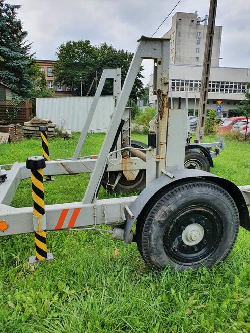 Przyczepa do przewozu kabli