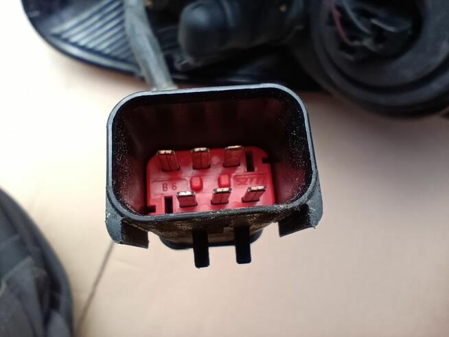 Chrysler Sebring 2 II 01-03 reflektor lampa prawy przód EURO