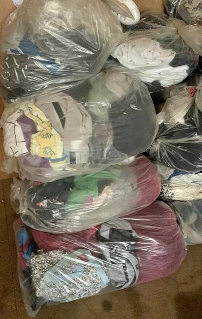 Oddam gratis posort odzieży używanej