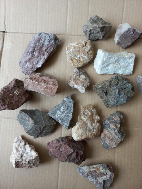 Minerały, kamienie do akwarium