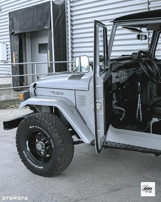 Toyota Land Cruiser FJ40 Benzyna 1980r Unikat