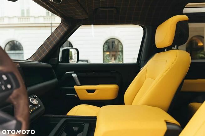 Land Rover Defender 90 5.0 P525 V8 BOGATA WERSJA / SALON PL