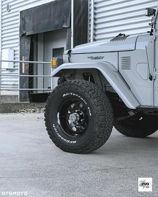 Toyota Land Cruiser FJ40 Benzyna 1980r Unikat