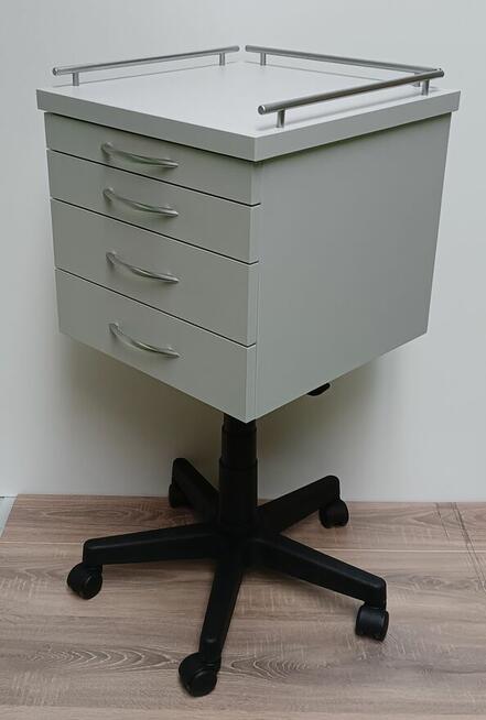 Asystor stomatologiczny biały popiel