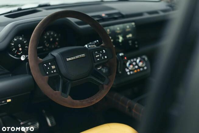 Land Rover Defender 90 5.0 P525 V8 BOGATA WERSJA / SALON PL