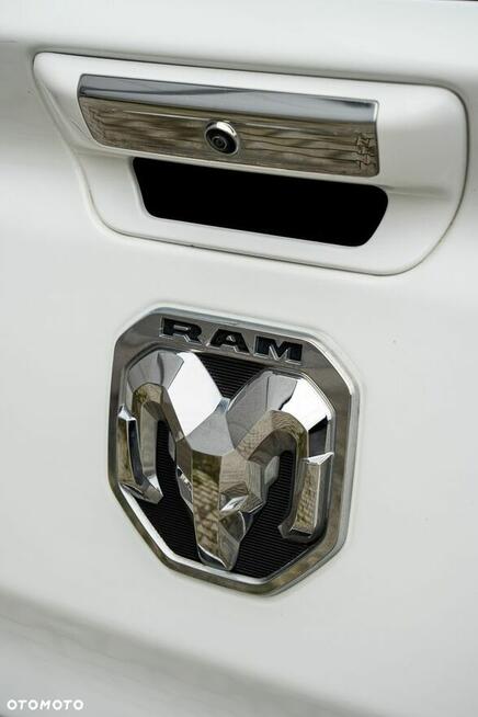 Dodge RAM 1500 4.7 4x4 Laramie 4.7 V8