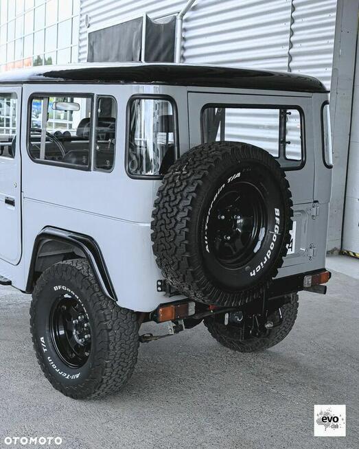 Toyota Land Cruiser FJ40 Benzyna 1980r Unikat