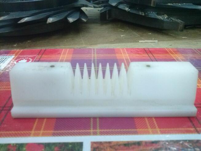 Grzebień klejowy na kreskę na płytę meblową Lignum