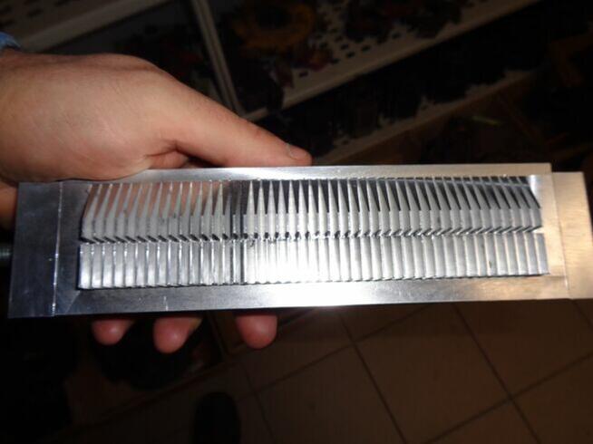 Grzebień klejowy na kreskę na płytę meblową Lignum