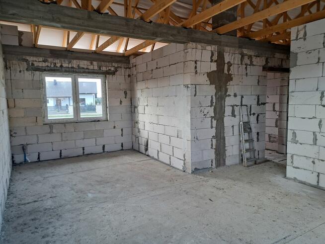 Dom w kostrzewach Kucerz gmina Lubanie