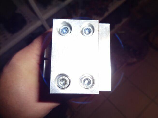 Grzebień klejowy na kreskę na płytę meblową Lignum