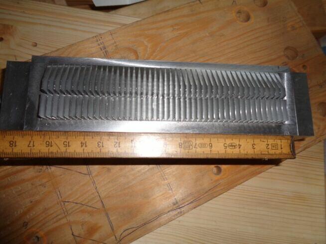 Grzebień klejowy na kreskę na płytę meblową Lignum