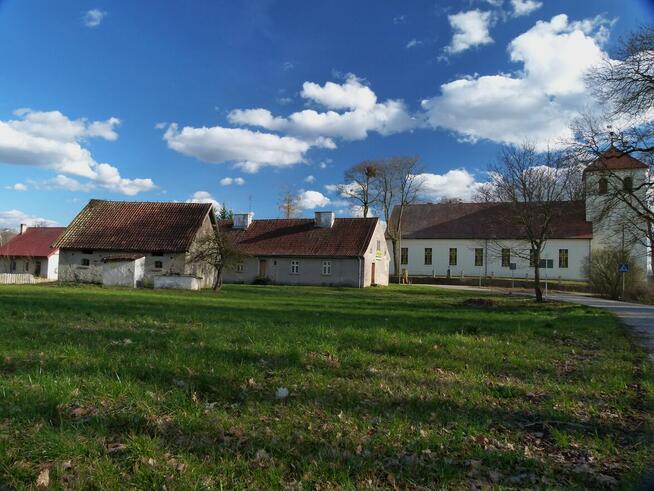 Mazury , Dom 182 m², budynek gospodarczy 64 m² - 370000 zł