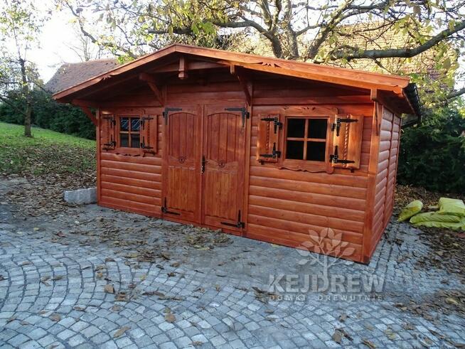 Nowoczesna stodoła domek z drewutnią nowoczesny styl Producent