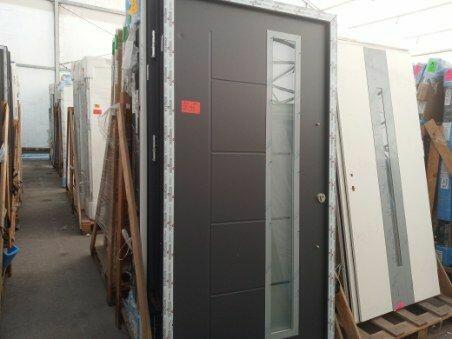 Okna i drzwi 1000- ące sztuk używane MEGA składy i place