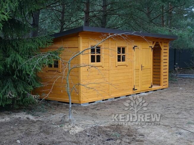 Nowoczesna stodoła domek z drewutnią nowoczesny styl Producent