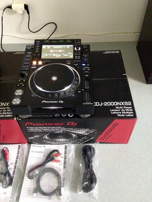 2x Pioneer CDJ-2000NXS2 + 1x DJM-900NXS2 Mikser DJ = 2600EUR