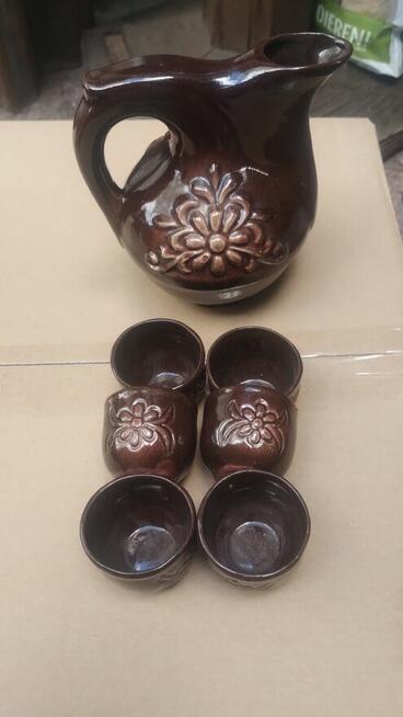 Komplety gliniane z czasów PRL-u