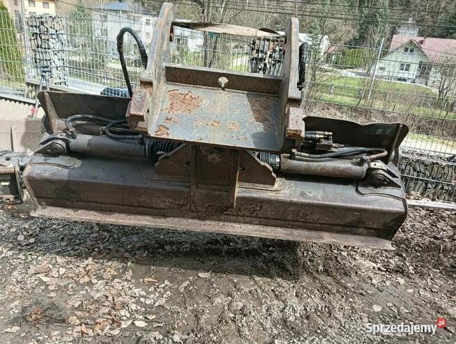 Łyżka hydrauliczna skarpowa uchylna Seiler Caterpillar Cat 2