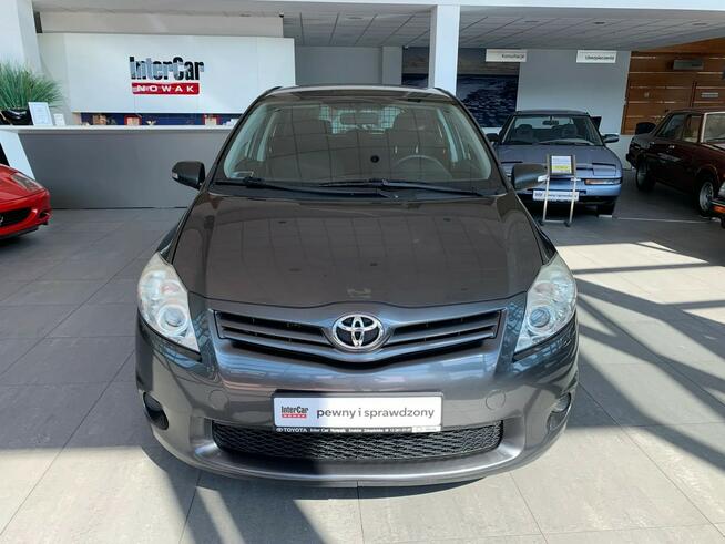 Toyota Auris zadbana, niski przebieg